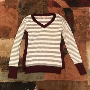 Size small woman’s or juniors sweater